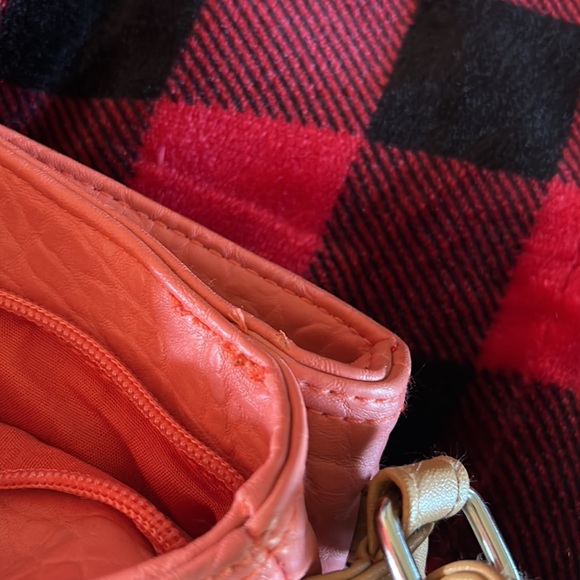 Crossbody - Picture 5 of 5